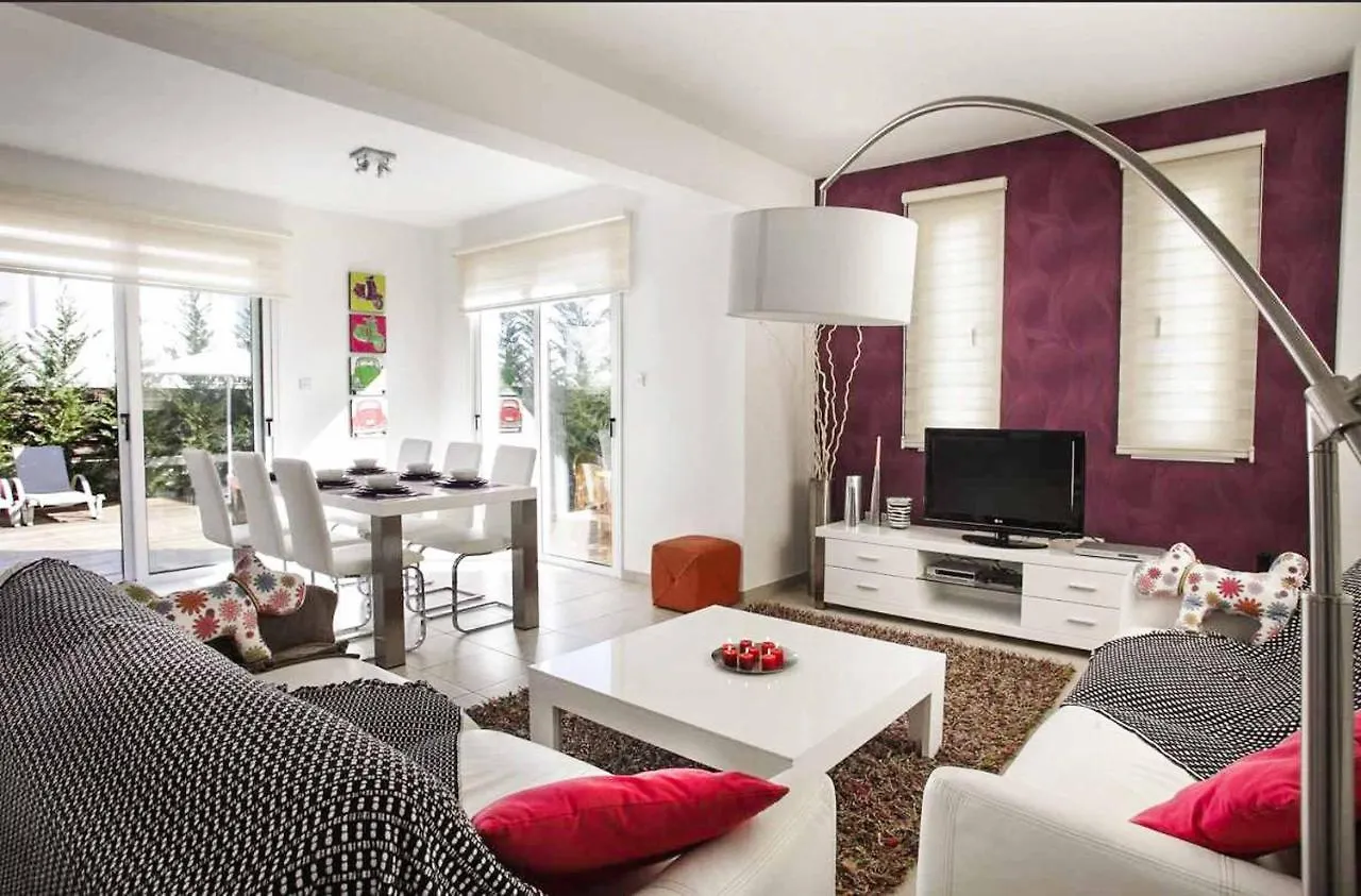 Villa Chateau Blanc Protaras 0*,